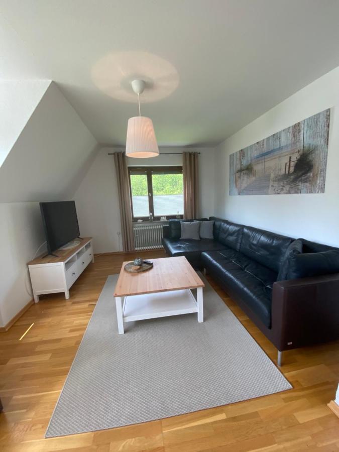 Ferienwohnung Mit Balkon Und Eingezaeunten Garten เอาริคช์ ภายนอก รูปภาพ